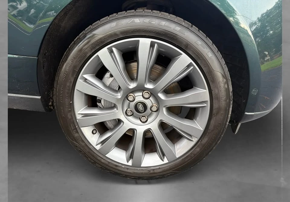 2015 Land Rover Range Rover L405 - Image 9 of 17