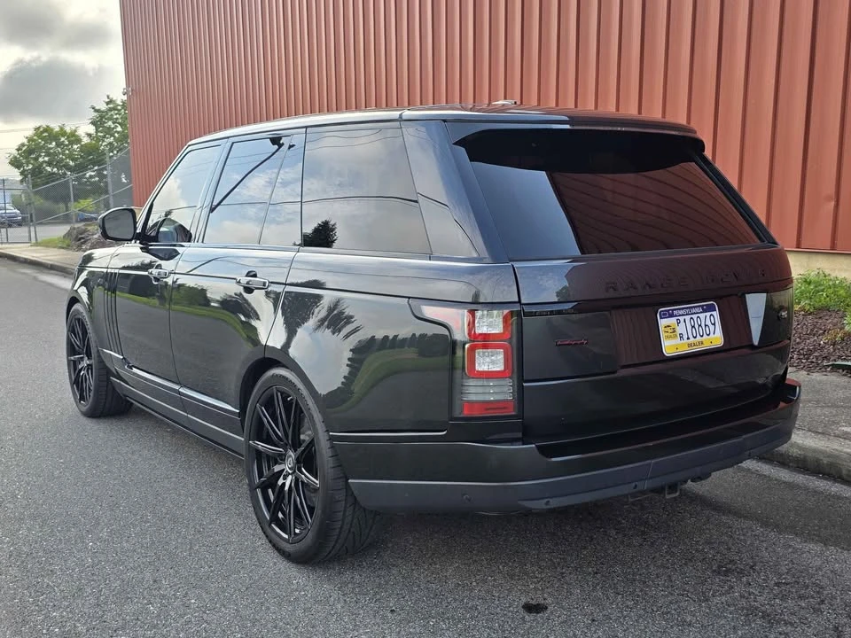 2015 Land Rover Range Rover L405 - Image 4 of 16