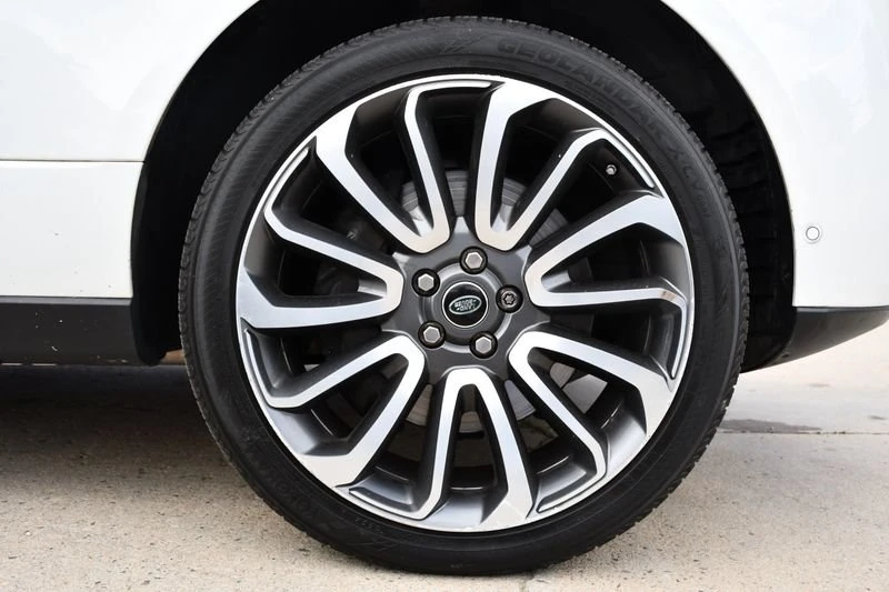 2015 Land Rover Range Rover L405 - Image 10 of 20