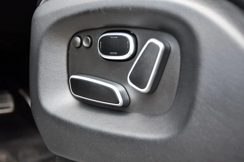 2015 Land Rover Range Rover L405 - Image 12 of 20