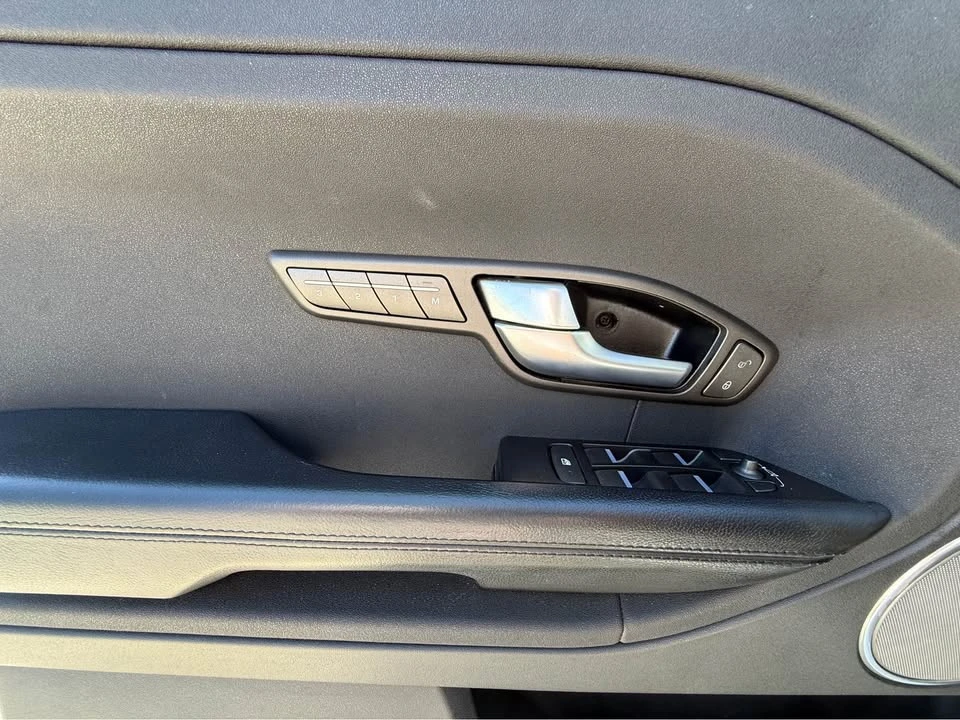 2015 Land Rover Range Rover Evoque 1st Gen - Image 13 of 20