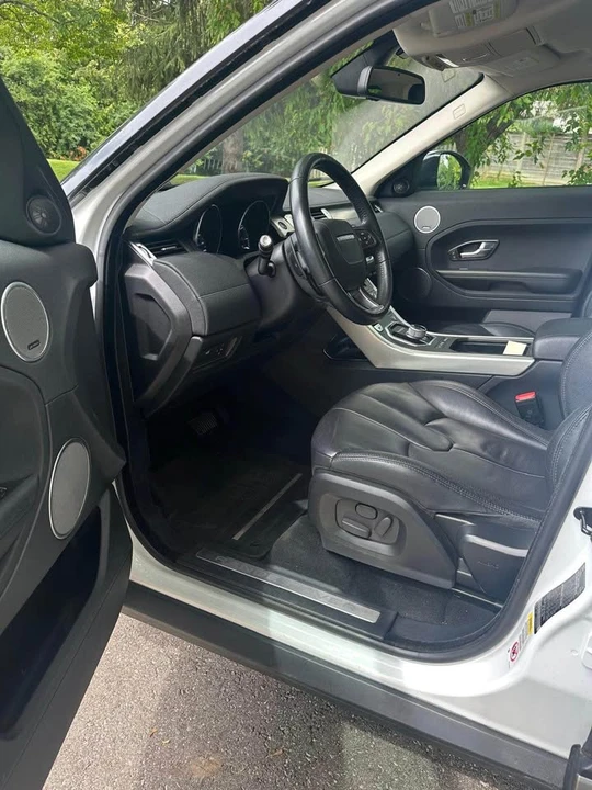 2015 Land Rover Range Rover Evoque 1st Gen - Image 5 of 10