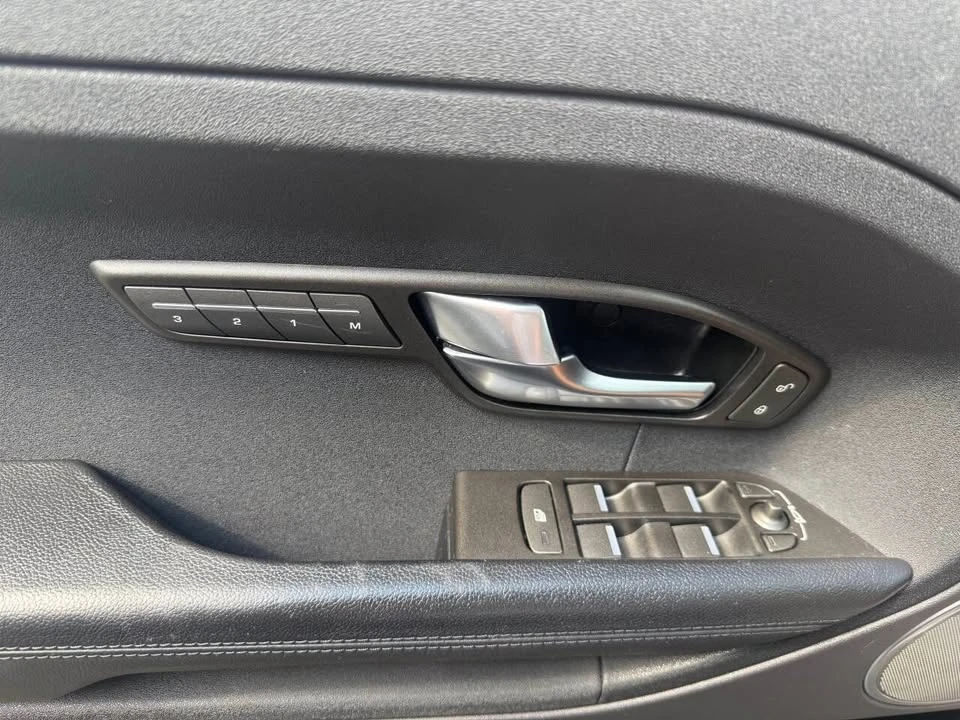 2015 Land Rover Range Rover Evoque 1st Gen - Image 9 of 17