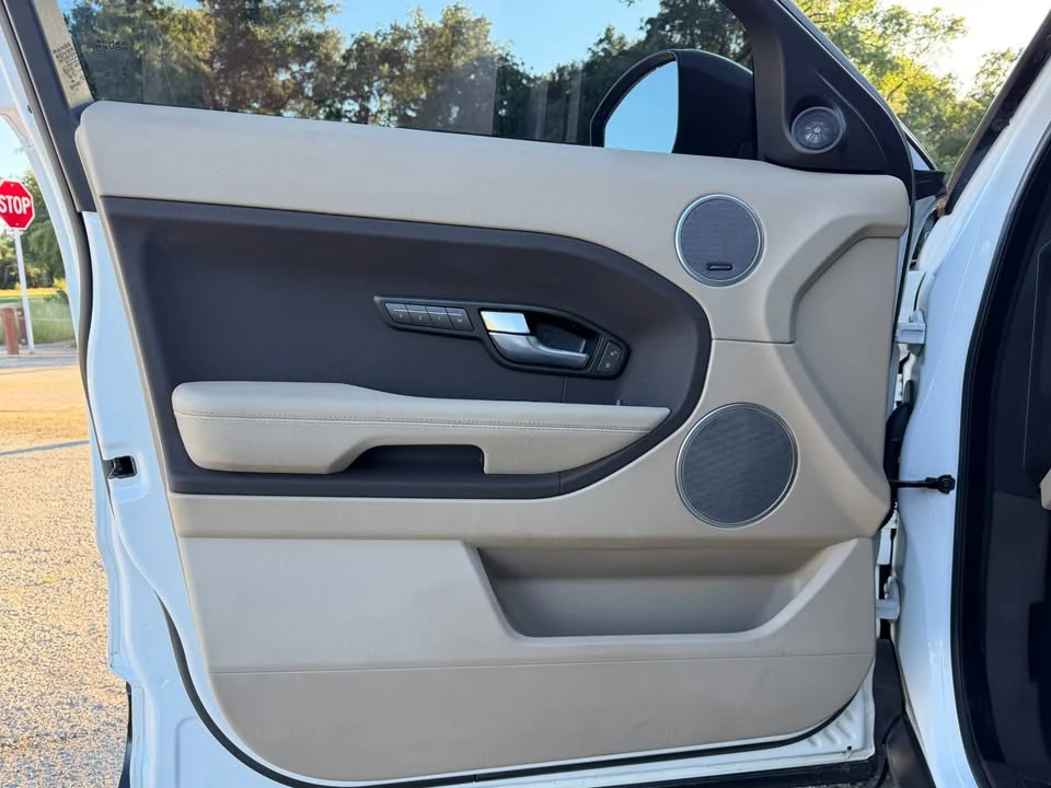 2015 Land Rover Range Rover Evoque 1st Gen - Image 6 of 20