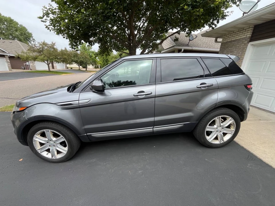 2015 Land Rover Range Rover Evoque 1st Gen - Image 4 of 9