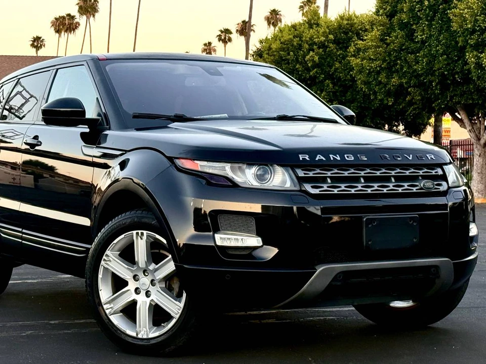 2015 Land Rover Range Rover Evoque 1st Gen - Image 2 of 18