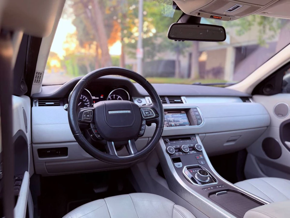 2015 Land Rover Range Rover Evoque 1st Gen - Image 9 of 20