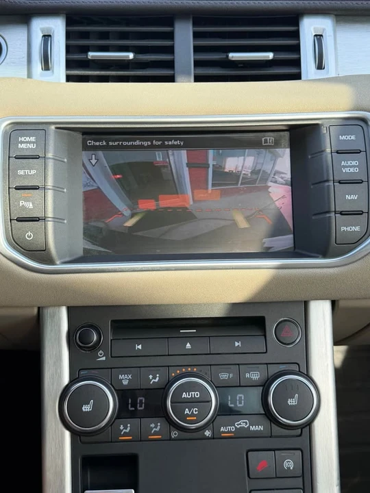 2015 Land Rover Range Rover Evoque 1st Gen - Image 15 of 17