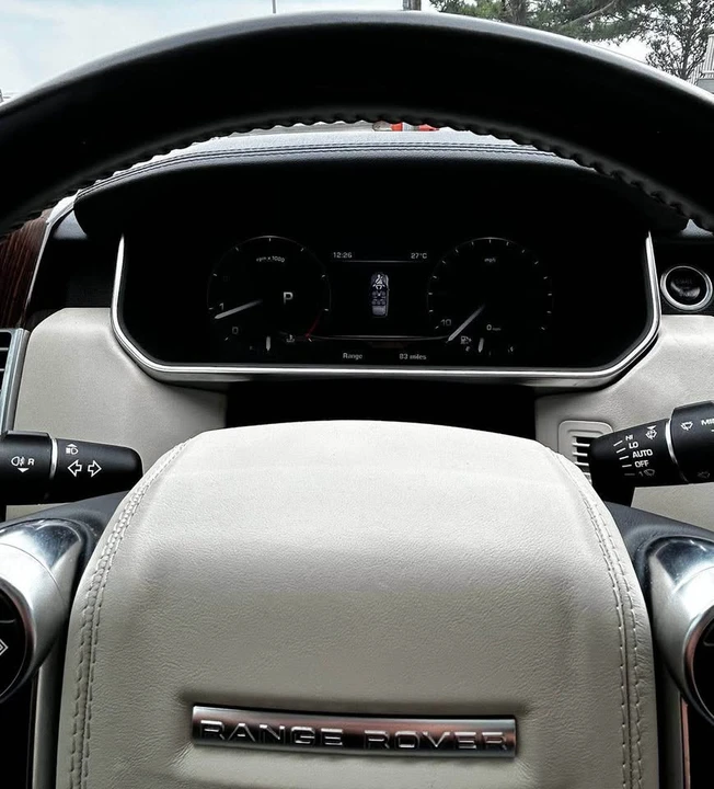 2015 Land Rover Range Rover L405 - Image 5 of 7