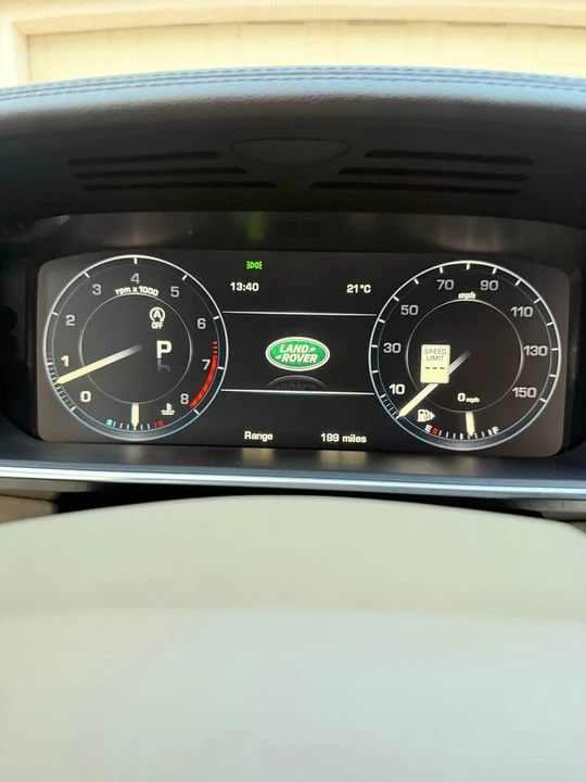 2015 Land Rover Range Rover L405 - Image 5 of 14