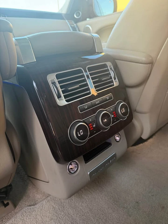 2015 Land Rover Range Rover L405 - Image 10 of 14