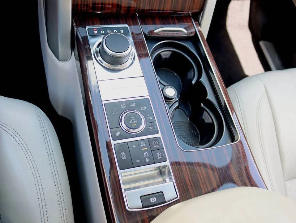 2015 Land Rover Range Rover L405 - Image 17 of 20