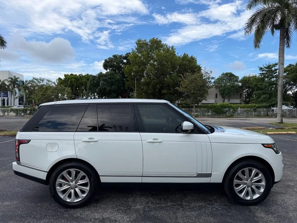 2015 Land Rover Range Rover L405 - Image 6 of 20