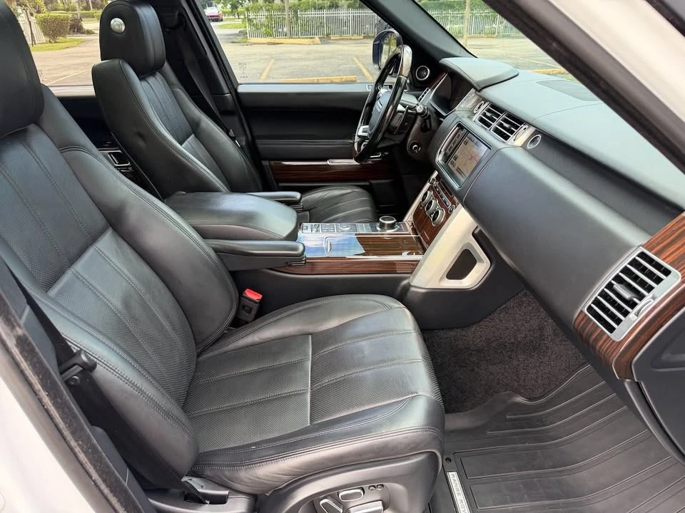 2015 Land Rover Range Rover L405 - Image 14 of 20