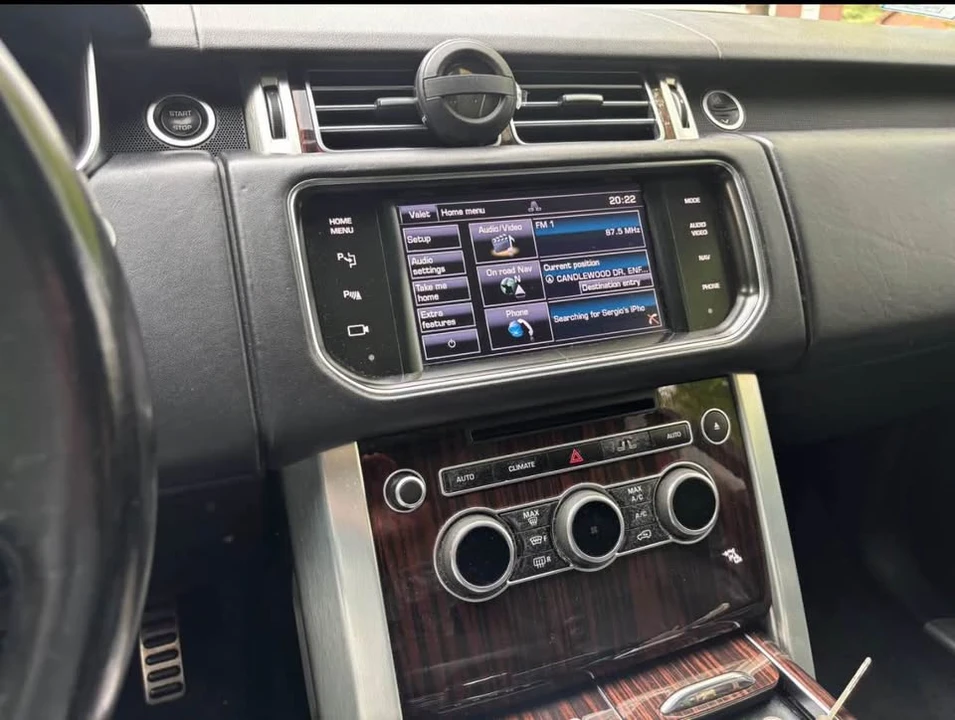 2015 Land Rover Range Rover L405 - Image 6 of 9