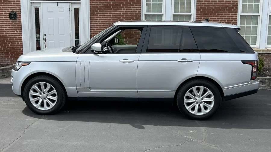 2015 Land Rover Range Rover L405 - Image 2 of 12