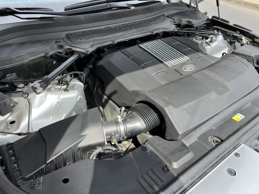 2015 Land Rover Range Rover L405 - Image 11 of 12