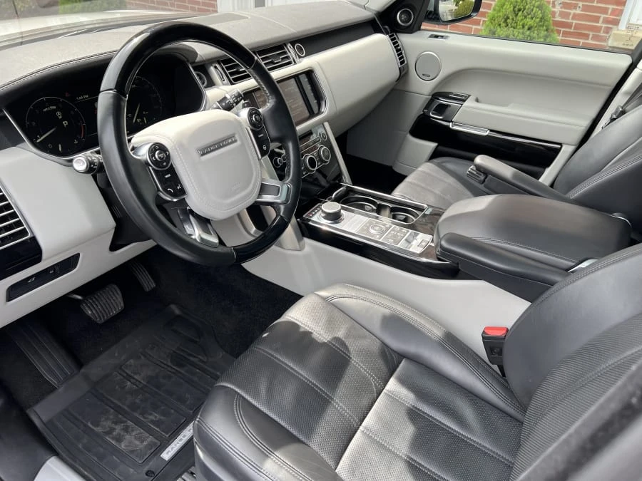2015 Land Rover Range Rover L405 - Image 4 of 12