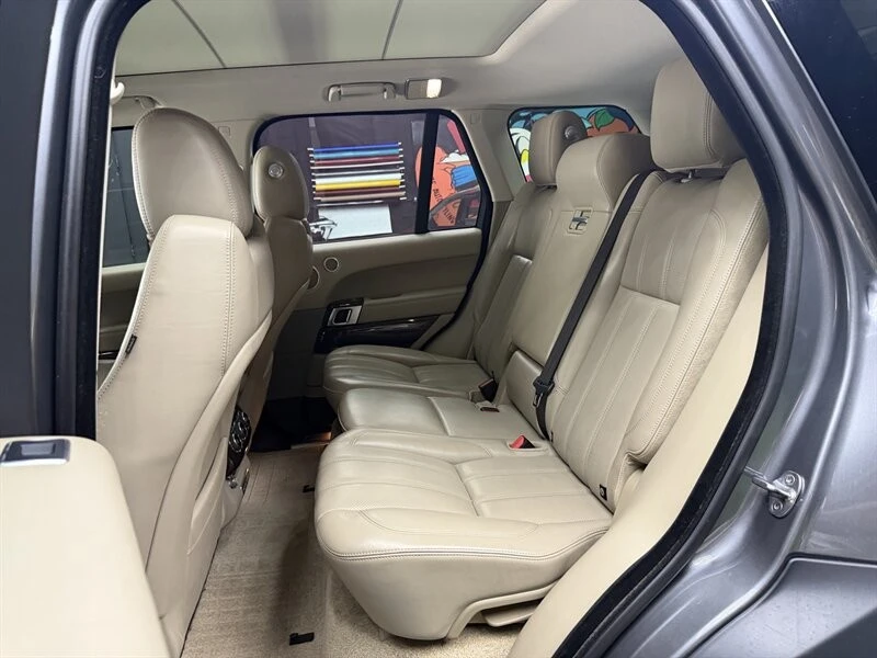 2015 Land Rover Range Rover L405 - Image 10 of 24