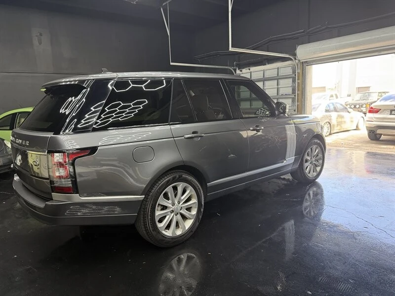 2015 Land Rover Range Rover L405 - Image 3 of 24