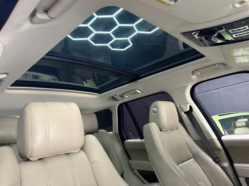2015 Land Rover Range Rover L405 - Image 21 of 24