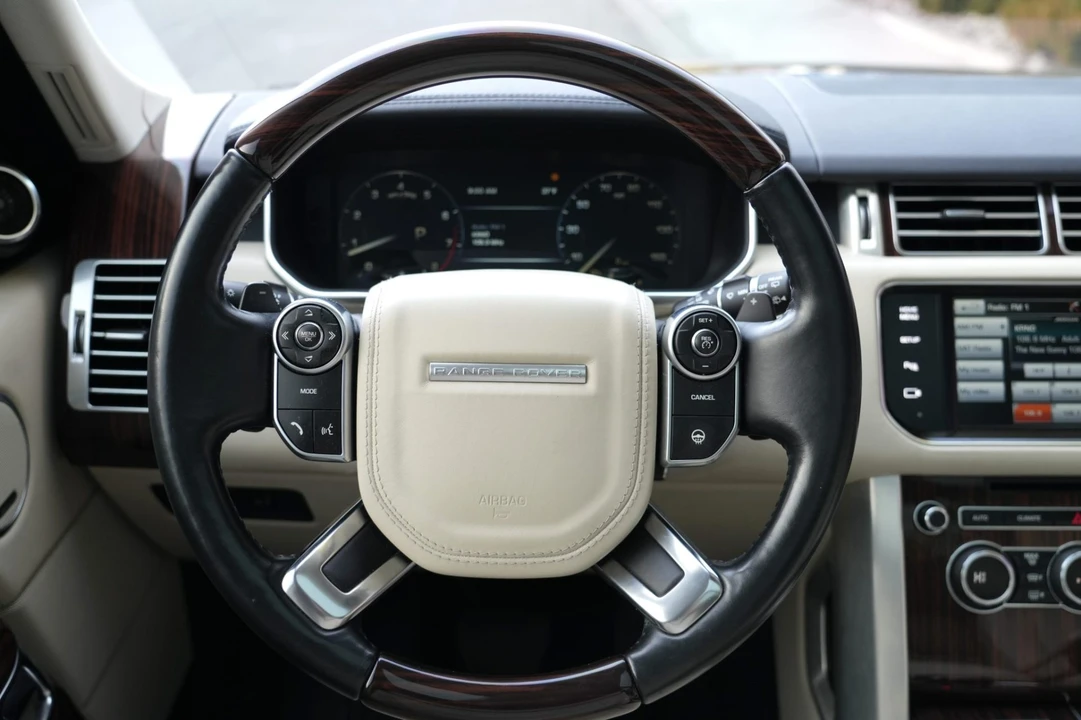 2015 Land Rover Range Rover L405 - Image 5 of 7