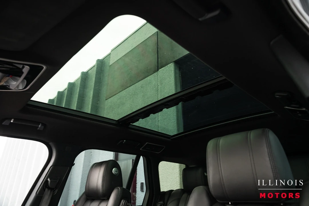 2015 Land Rover Range Rover L405 - Image 25 of 31
