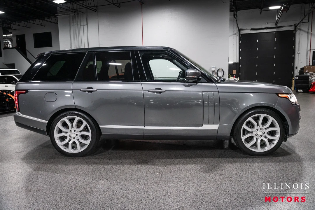 2015 Land Rover Range Rover L405 - Image 6 of 31