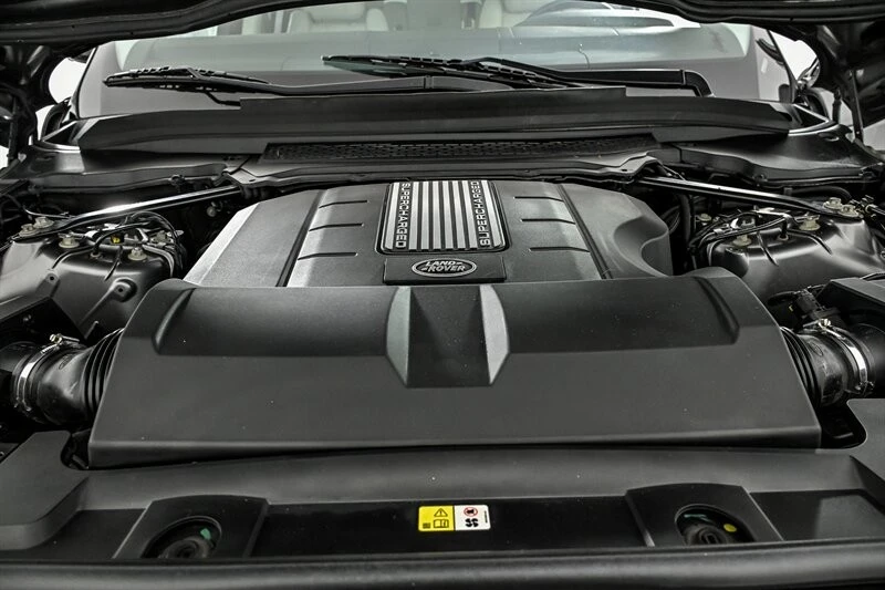 2015 Land Rover Range Rover L405 - Image 12 of 31