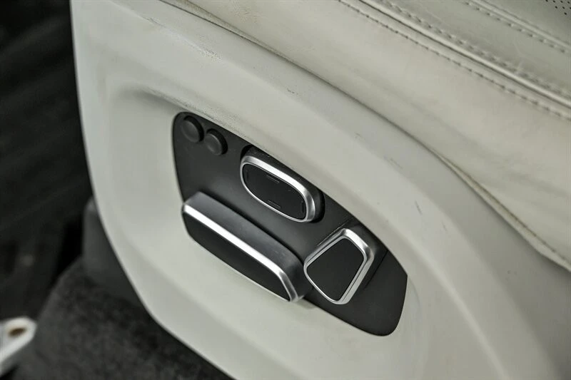 2015 Land Rover Range Rover L405 - Image 21 of 31