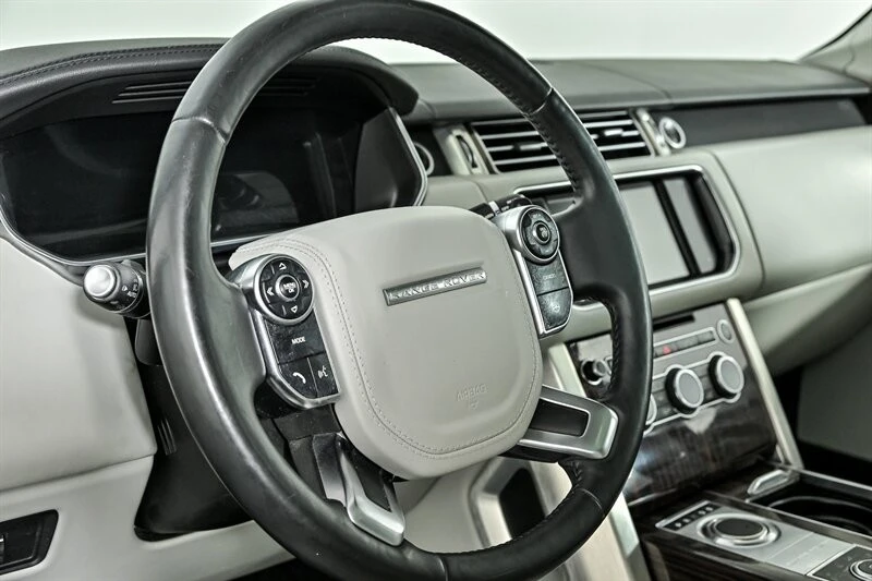 2015 Land Rover Range Rover L405 - Image 20 of 31
