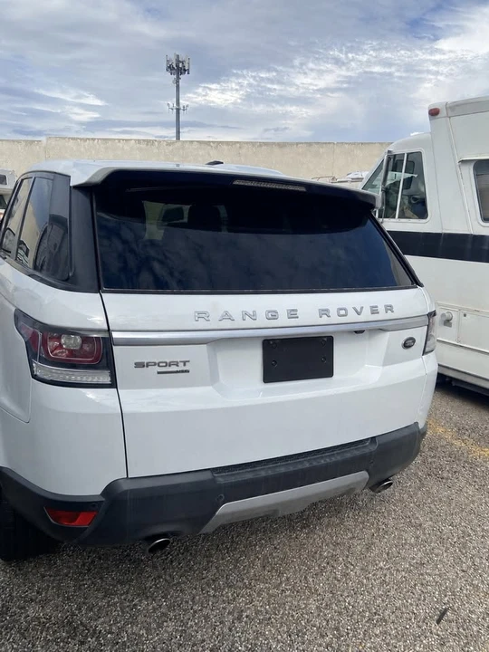 2015 Land Rover Range Rover L405 - Image 2 of 8