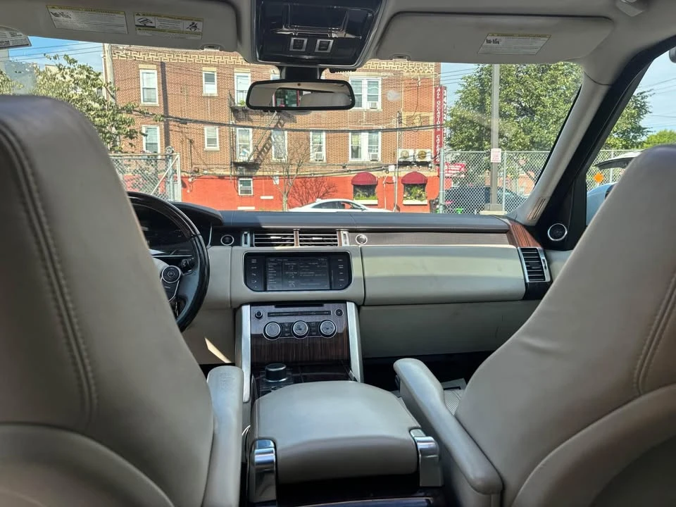 2015 Land Rover Range Rover L405 - Image 2 of 13