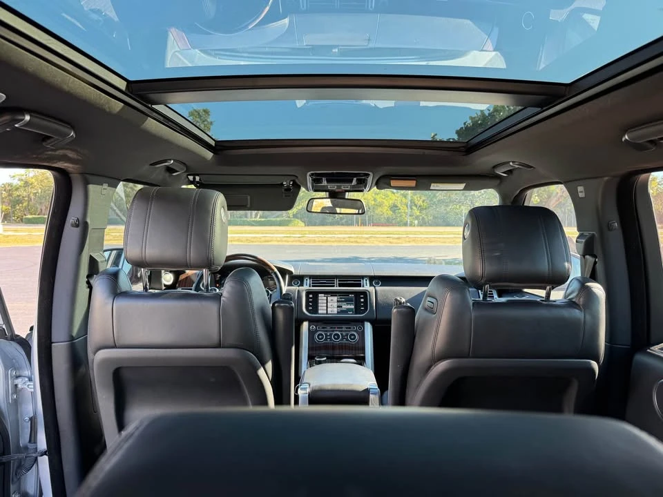 2015 Land Rover Range Rover L405 - Image 9 of 10