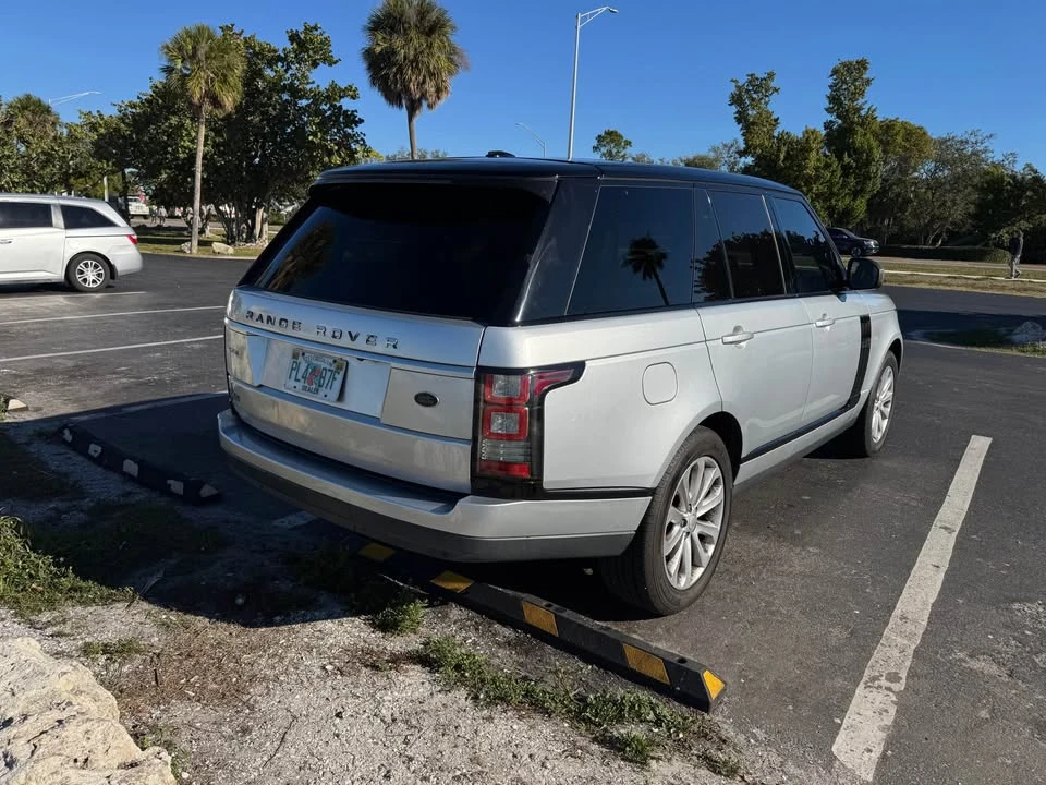 2015 Land Rover Range Rover L405 - Image 4 of 10