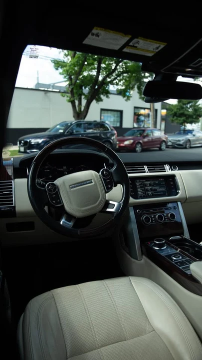 2015 Land Rover Range Rover L405 - Image 6 of 16