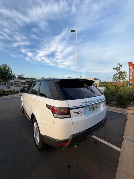 2015 Land Rover Range Rover L405 - Image 10 of 15