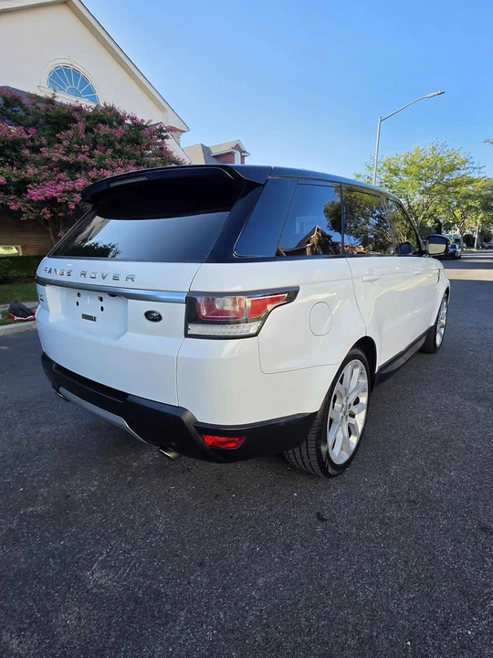 2015 Land Rover Range Rover L405 - Image 5 of 17