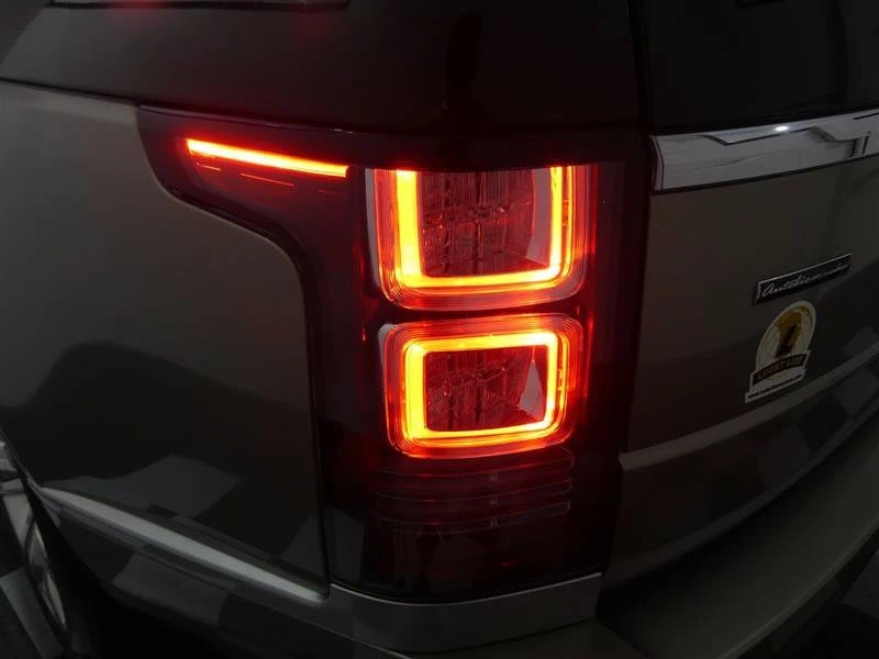 2015 Land Rover Range Rover L405 - Image 16 of 20