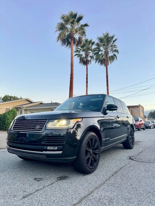 2015 Land Rover Range Rover L405 - Image 2 of 17