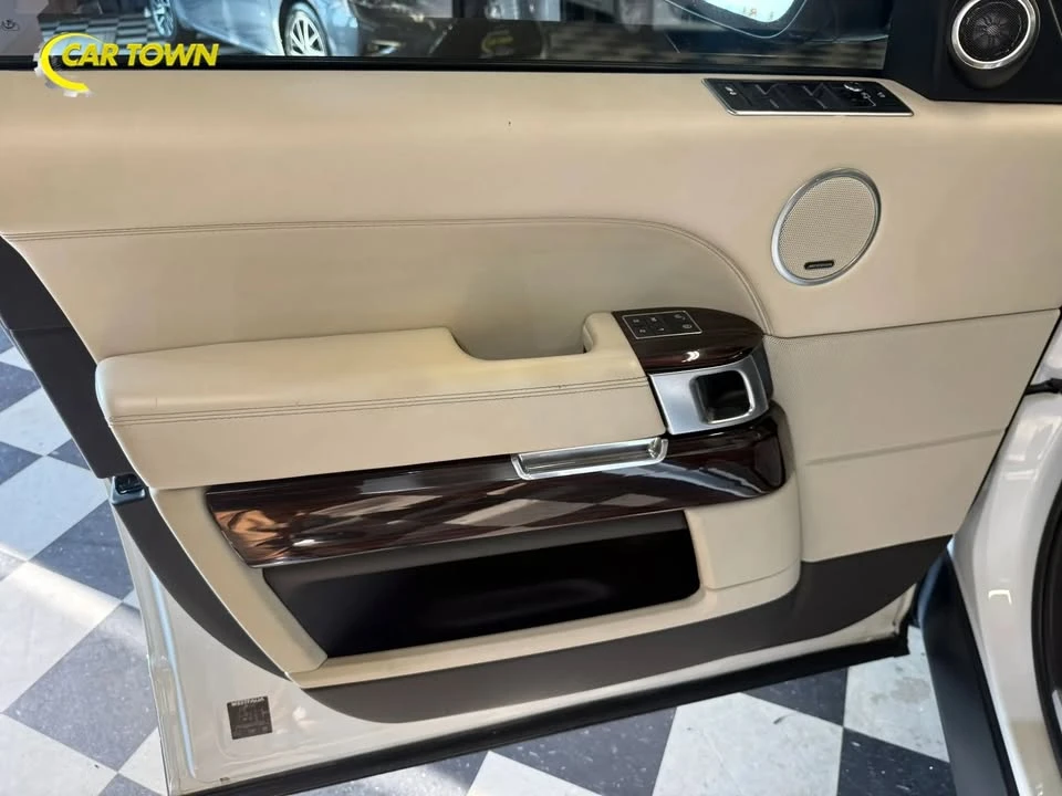 2015 Land Rover Range Rover L405 - Image 19 of 20