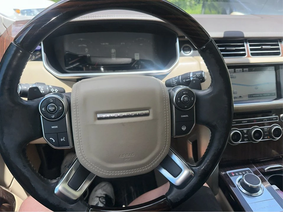 2015 Land Rover Range Rover L405 - Image 17 of 20