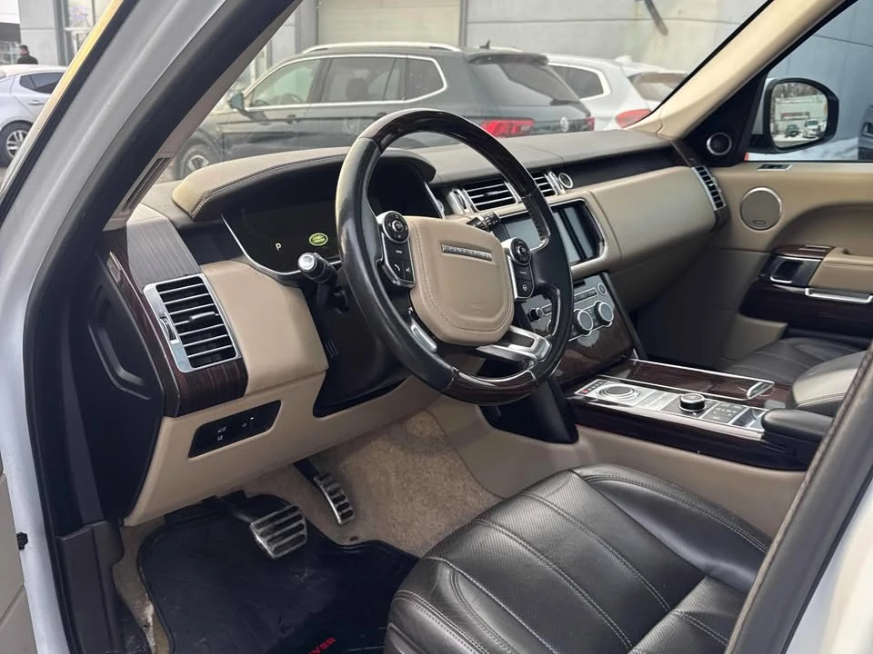 2015 Land Rover Range Rover L405 - Image 6 of 10