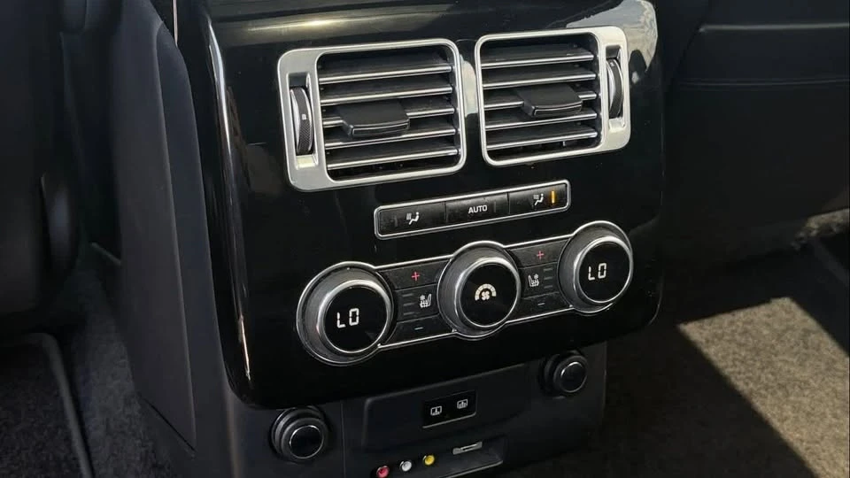 2015 Land Rover Range Rover L405 - Image 12 of 20