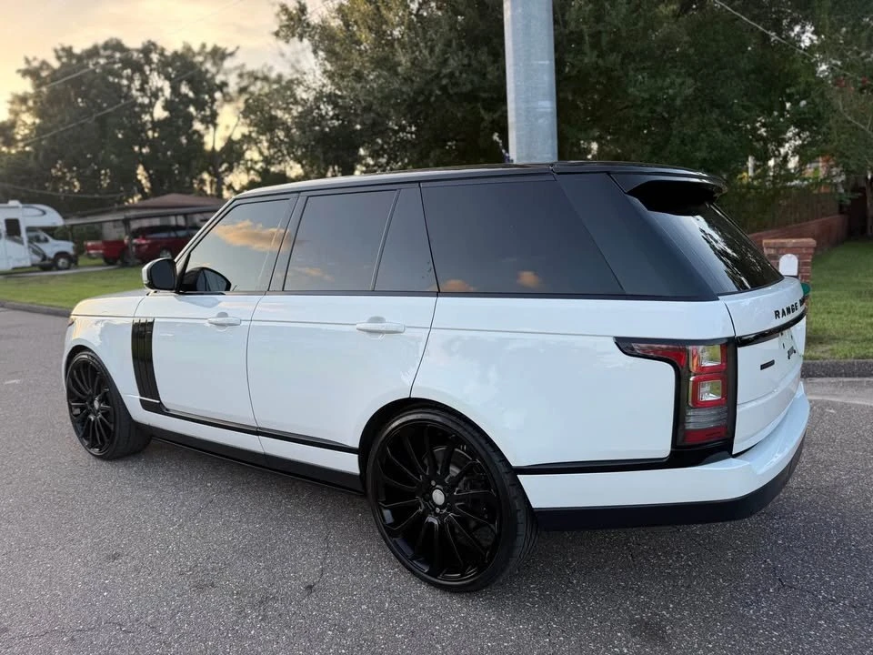 2015 Land Rover Range Rover L405 - Image 11 of 16