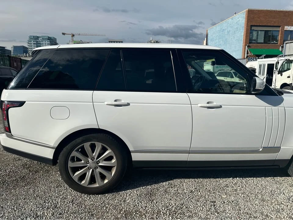 2015 Land Rover Range Rover L405 - Image 2 of 12