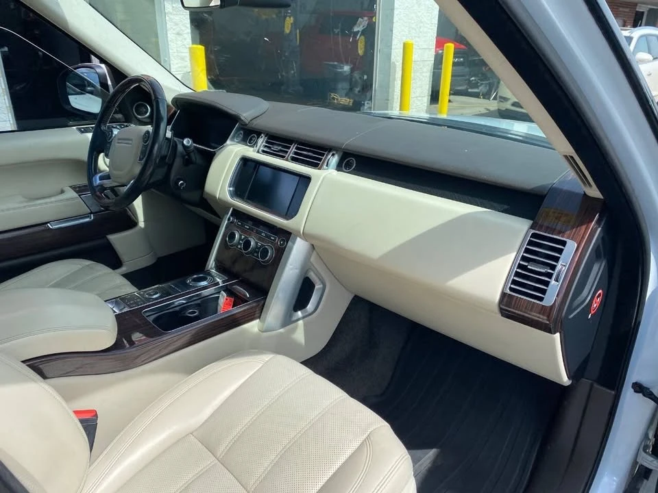 2015 Land Rover Range Rover L405 - Image 10 of 19