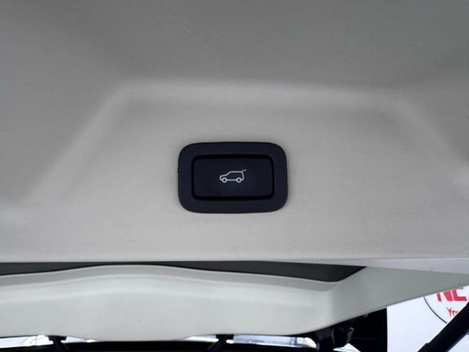2015 Land Rover Range Rover L405 - Image 9 of 20