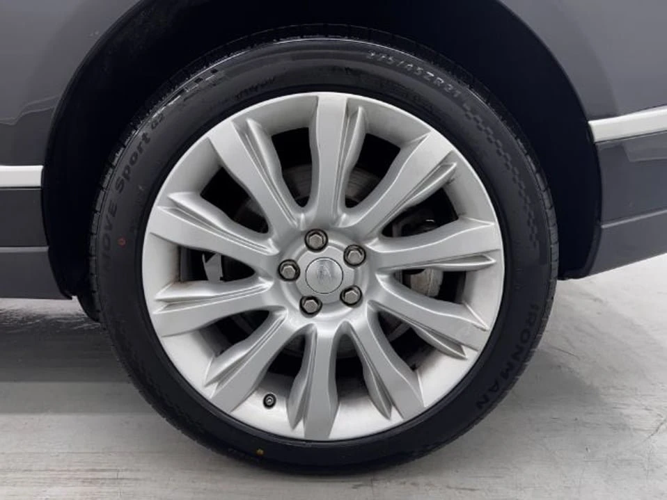 2015 Land Rover Range Rover L405 - Image 17 of 20