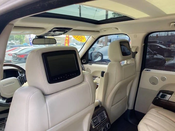 2015 Land Rover Range Rover L405 - Image 14 of 19